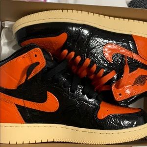 Reverse shatter backboard Jordan 1s